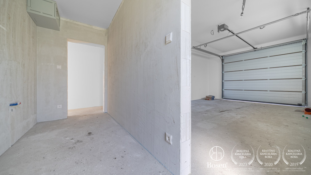 BOSEN |  Nadštandardný 4-izbový rodinný dom s garážou a terasou – Dojč