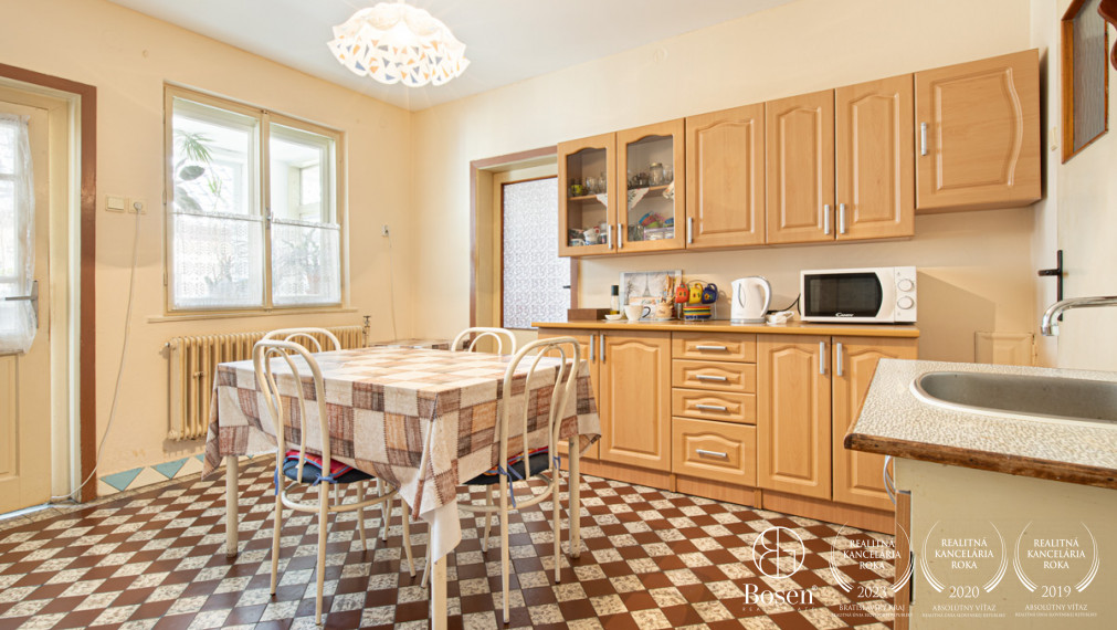 BOSEN | REZERVOVANÉ | Rodinný dom s veľkým pozemkom – Vrakúň