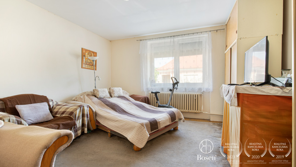 BOSEN | REZERVOVANÉ | Rodinný dom s veľkým pozemkom – Vrakúň