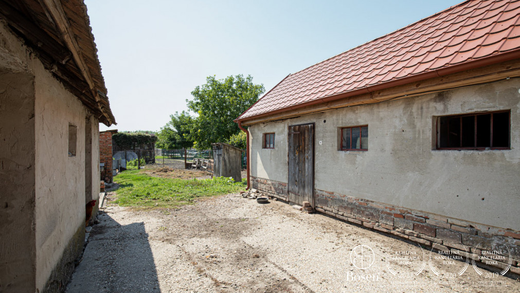 BOSEN | REZERVOVANÉ | Rodinný dom s veľkým pozemkom – Vrakúň