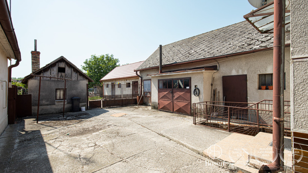 BOSEN | REZERVOVANÉ | Rodinný dom s veľkým pozemkom – Vrakúň