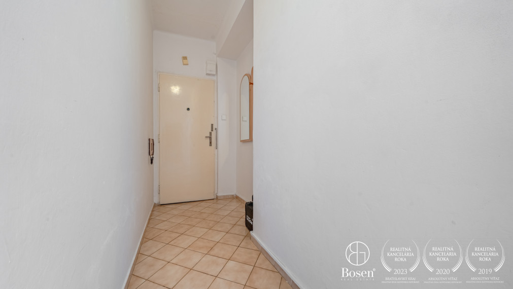 PREDANÉ: BOSEN | Investičný 2-izbový byt, Staré Mesto - Dunajská, 40 m2