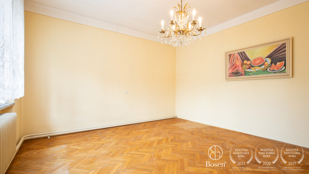 BOSEN | ZNÍŽENÁ CENA - Na predaj priestranný 4-izbový RD