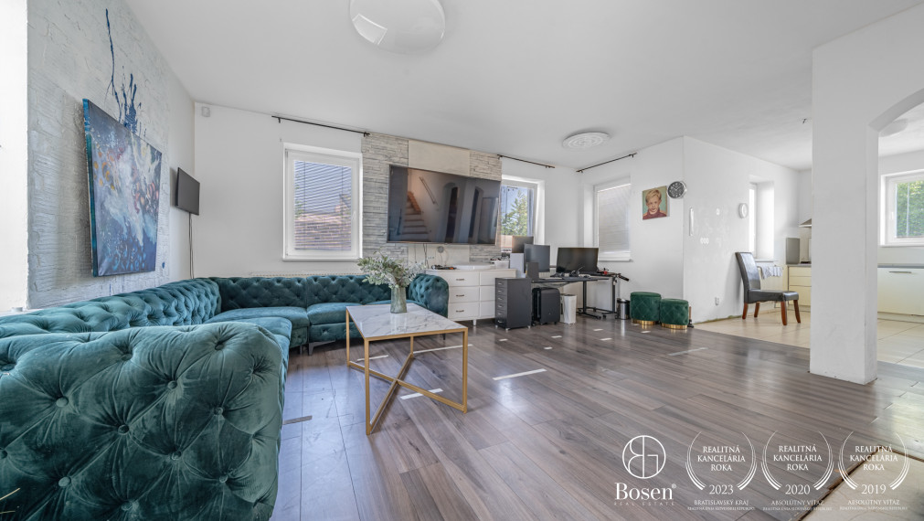 BOSEN | Family house with pool and guest house, 133 m², Narcisová St., Dunajská Lužná - Košariská