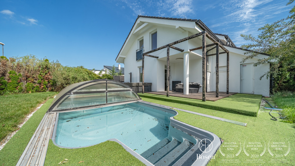 BOSEN | Family house with pool and guest house, 133 m², Narcisová St., Dunajská Lužná - Košariská