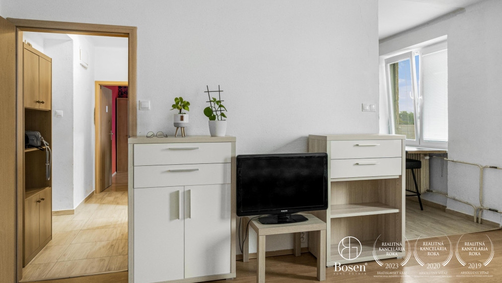 BOSEN | Priestranný 2 izbový byt v centre mesta Malacky, Partizánska ulica