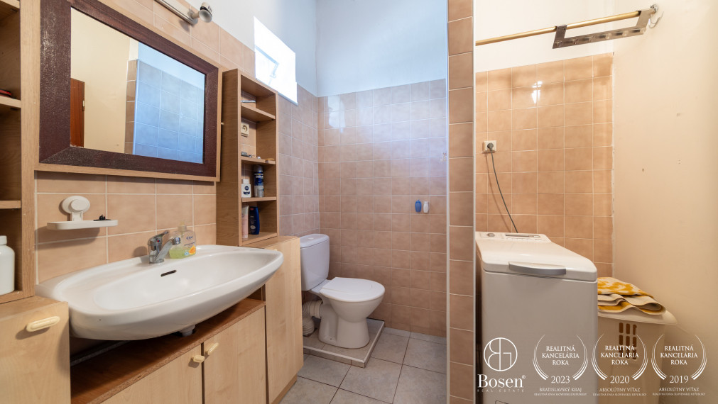 BOSEN | Tradičný vidiecky dom vhodný na rekreáciu Čifáre