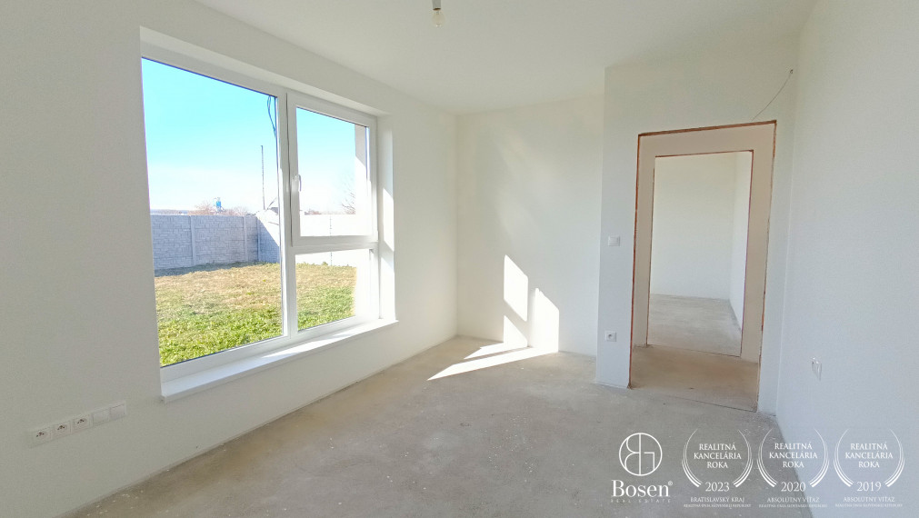 BOSEN | 4 izb. HOLODOM v meste Dunajská Streda- možnosť odpočtu DPH