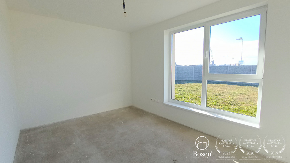 BOSEN | 4 izb. HOLODOM v meste Dunajská Streda- možnosť odpočtu DPH