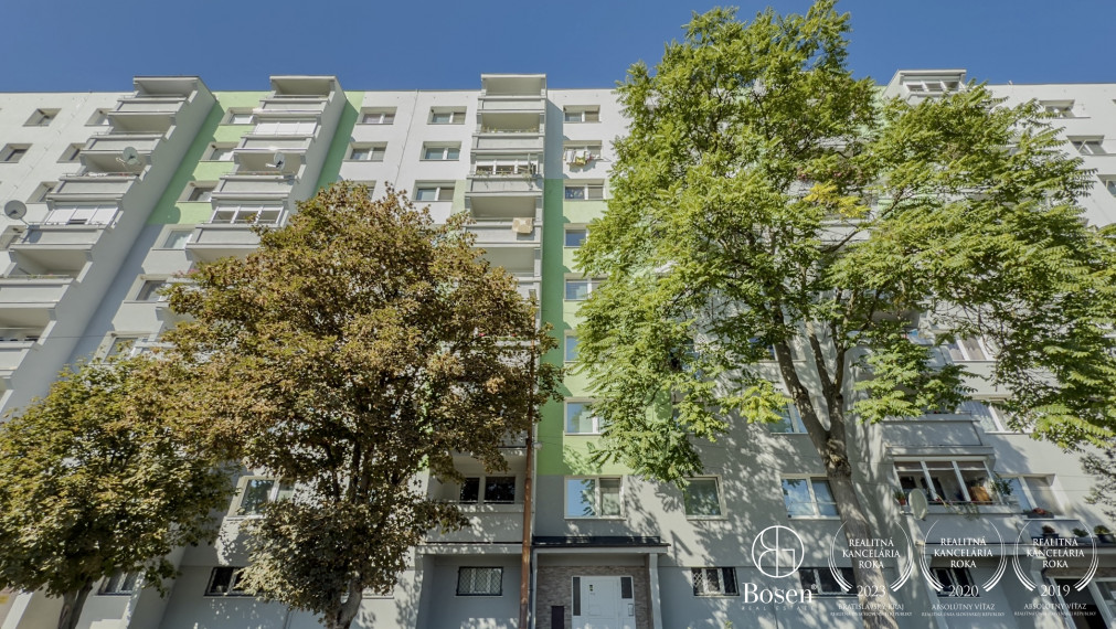 BOSEN | Rezervované, Priestranný 3 izbový byt za, Fiľakovo, 74,5m2.