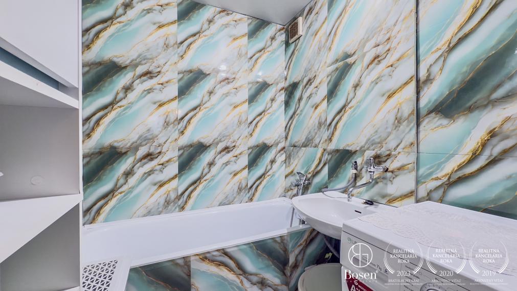 BOSEN | Rezervované, Priestranný 3 izbový byt za, Fiľakovo, 74,5m2.