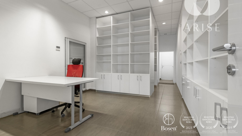 Obchodný priestor/ showroom na prenájom.