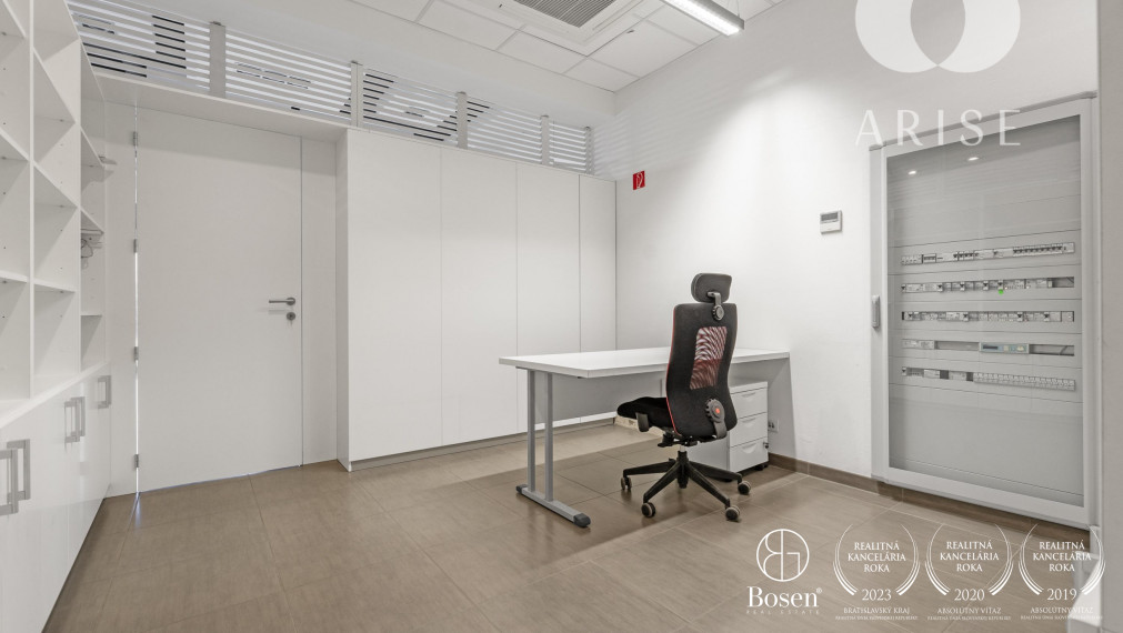 Obchodný priestor/ showroom na prenájom.