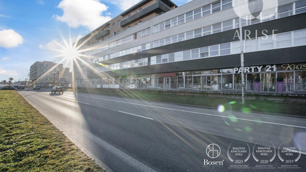 Obchodný priestor/ showroom na prenájom.