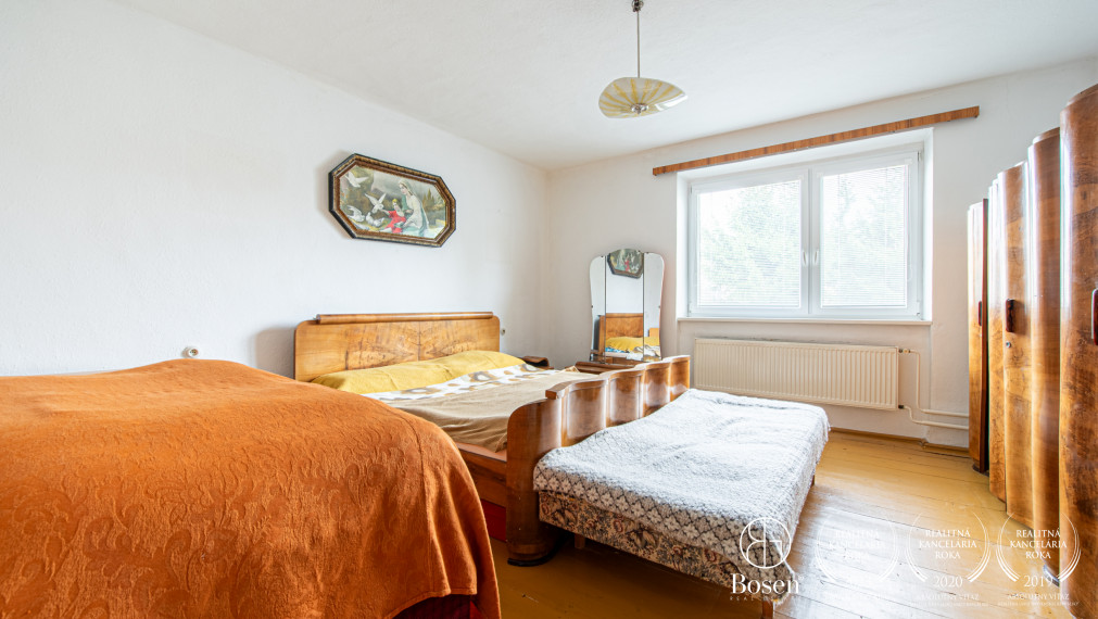 BOSEN | Na predaj rodinný dom s pozemkom 4438 m² - Bobot