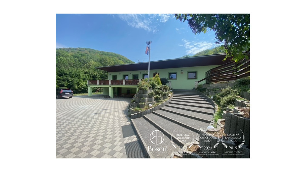 LOYALTERS | Predaj rekreačného domu s veľkým pozemkom, Zvolen – Červený Medokýš