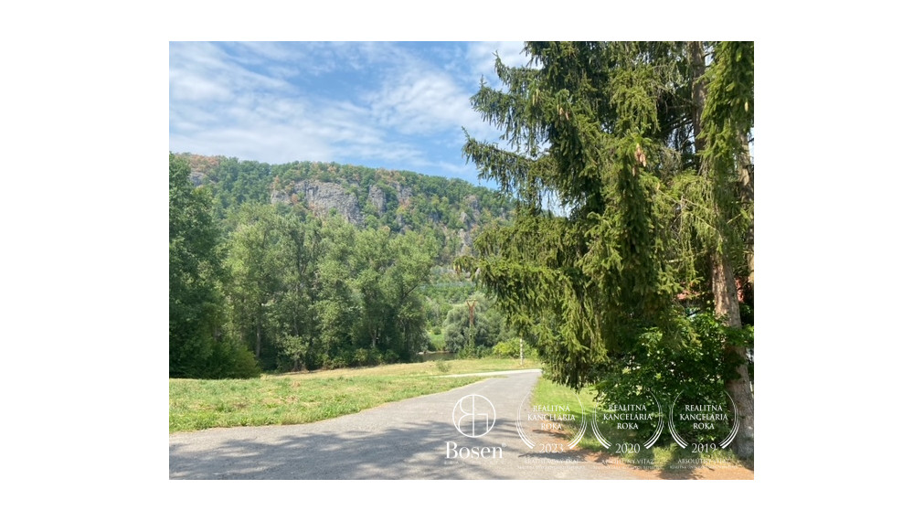 LOYALTERS | Predaj rekreačného domu s veľkým pozemkom, Zvolen – Červený Medokýš