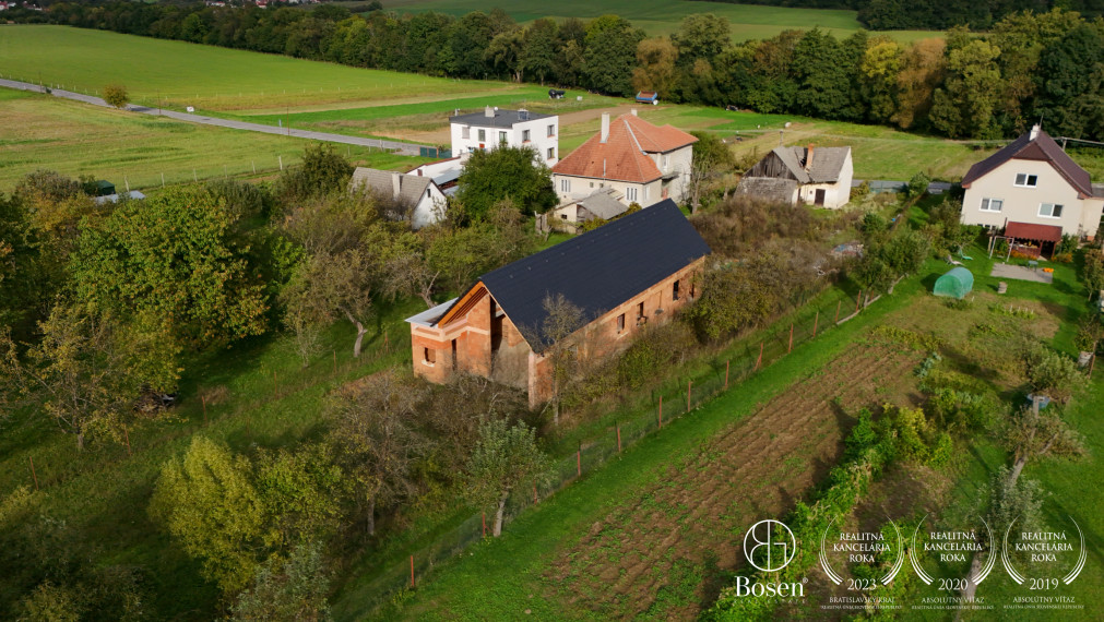 BOSEN | Na predaj rozostavaný dom s projektom, veľkou terasou a pozemkom 1875 m²