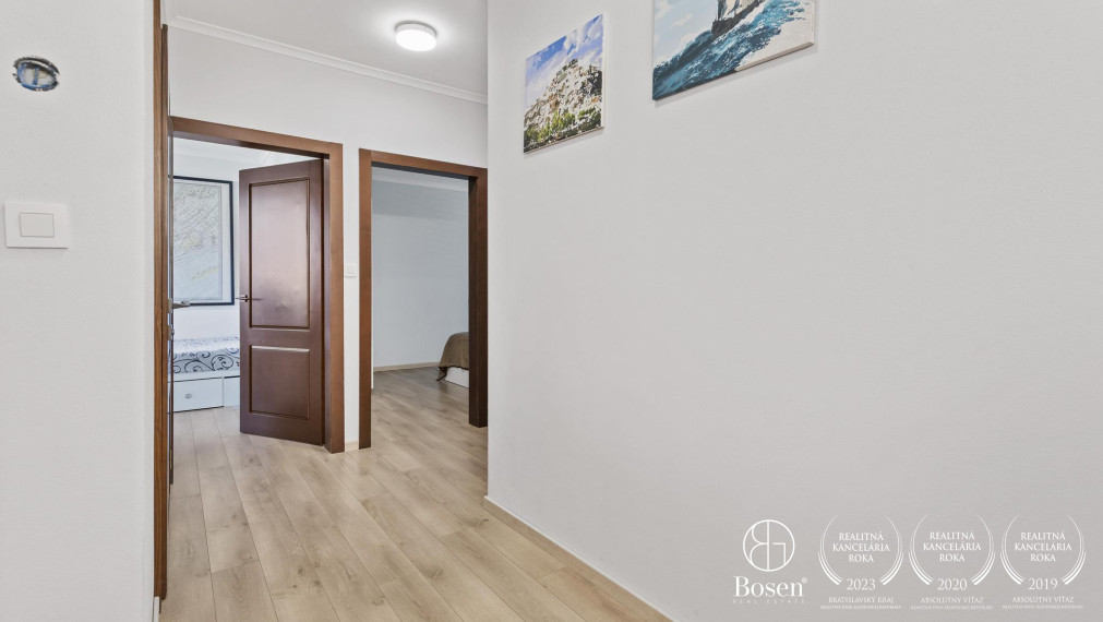 5-izbový radový rodinný dom, Vendelínska ulica – Dúbravka