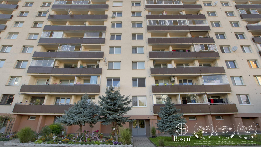 BOSEN | 3 izbový zrekonštruovaný byt Malacky, sídlisko JUH