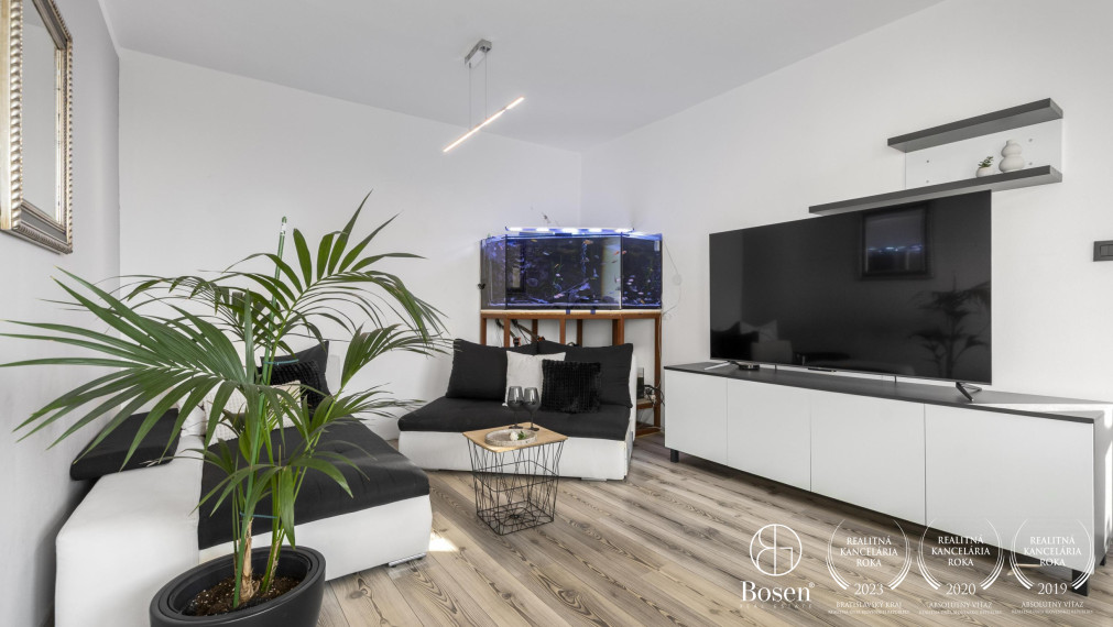 BOSEN | 3 izbový zrekonštruovaný byt Malacky, sídlisko JUH