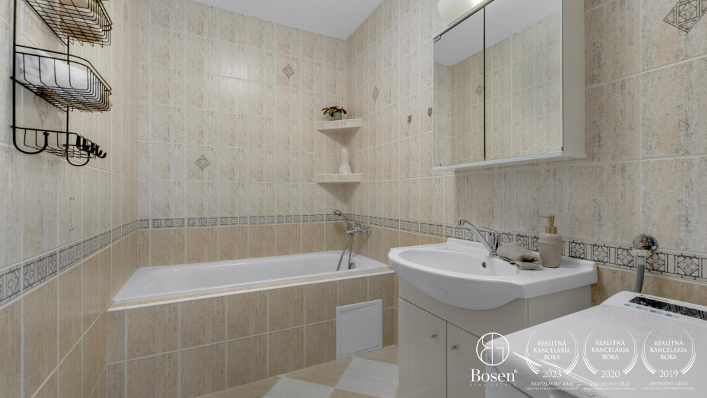 BOSEN | 3 izbový zrekonštruovaný byt Malacky, sídlisko JUH