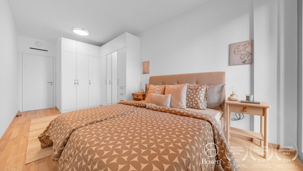 BOSEN | 2 izbový byt s garážovým státím - METROPOLIS, BA - Staré Mesto