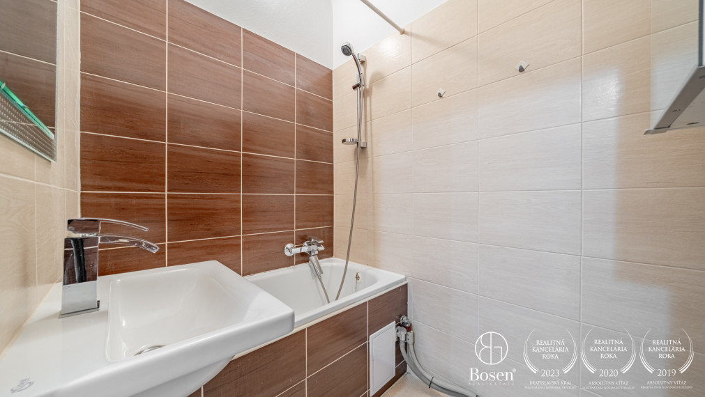 BOSEN | Predaný byt v pôvodnom stave v Bratislave - Ružinov