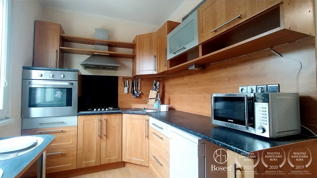 BOSEN | REZERVOVANÉ 2 izbový byt, kompletne zariadený, Švermová, 59,13 m2