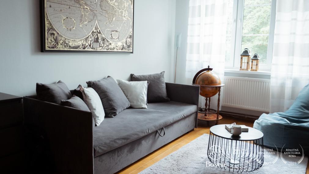 BOSEN | 4 izbový byt s krbom, centrum, zariadený, 152 m2.