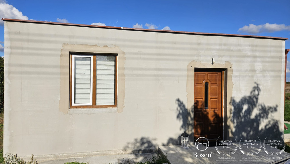 BOSEN | Celý dvojdom na samote pri obci Okoč