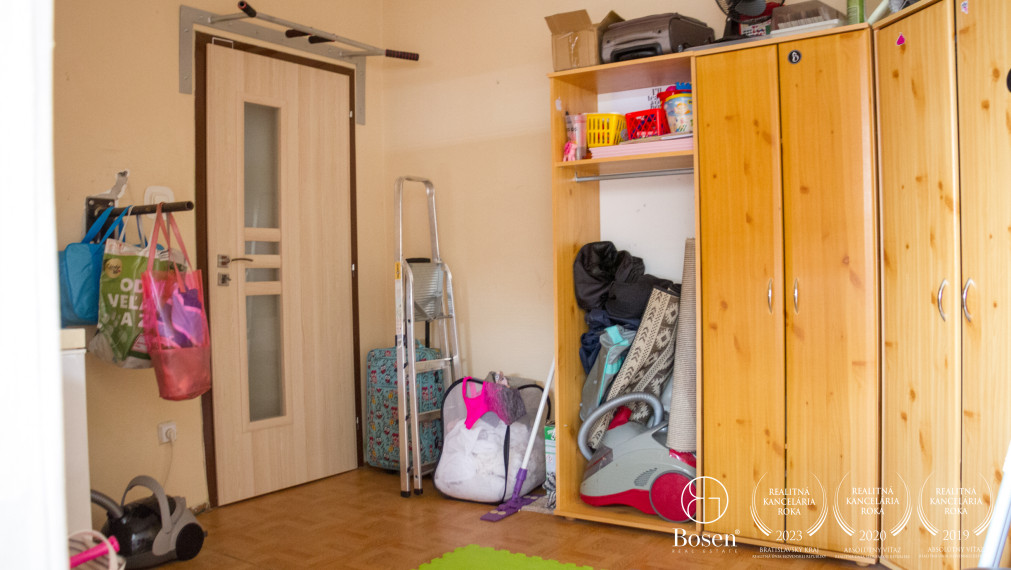 BOSEN | Priestranný 4 izbový byt v Dunajská Streda