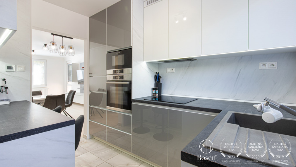 BOSEN | Predaj priestranného 4-izbového bytu po kompletnej rekonštrukcii – Dunajská Streda, ul. Boriny