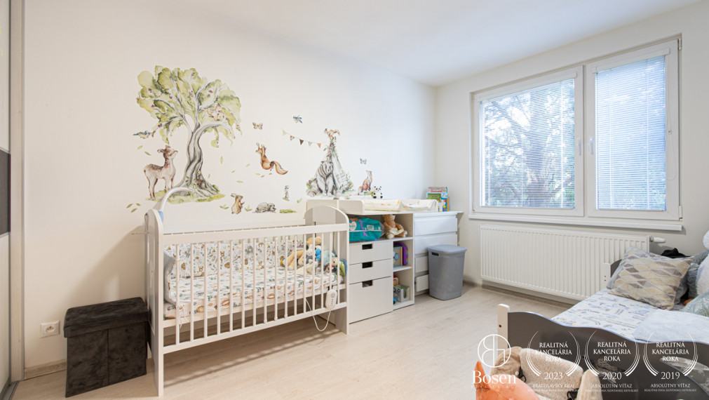 BOSEN | Predaj priestranného 4-izbového bytu po kompletnej rekonštrukcii – Dunajská Streda, ul. Boriny