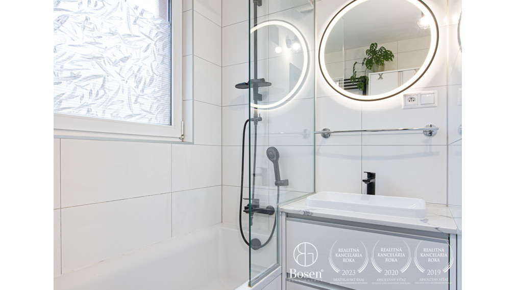 BOSEN | Predaj priestranného 4-izbového bytu po kompletnej rekonštrukcii – Dunajská Streda, ul. Boriny