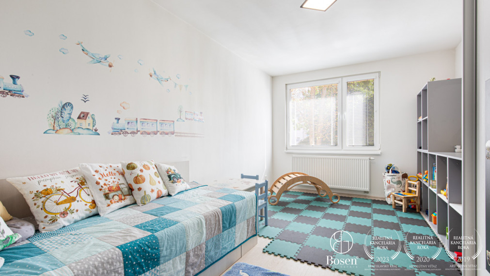 BOSEN | Predaj priestranného 4-izbového bytu po kompletnej rekonštrukcii – Dunajská Streda, ul. Boriny