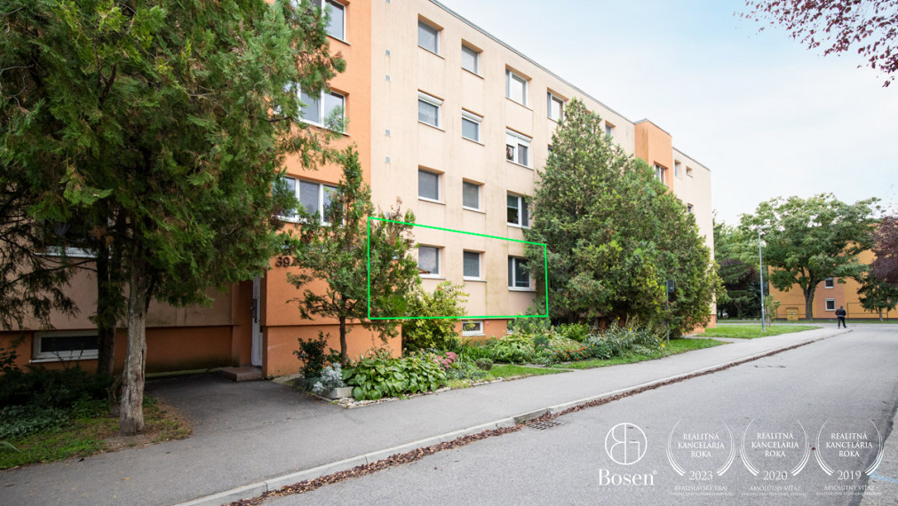 BOSEN | Predaj priestranného 4-izbového bytu po kompletnej rekonštrukcii – Dunajská Streda, ul. Boriny