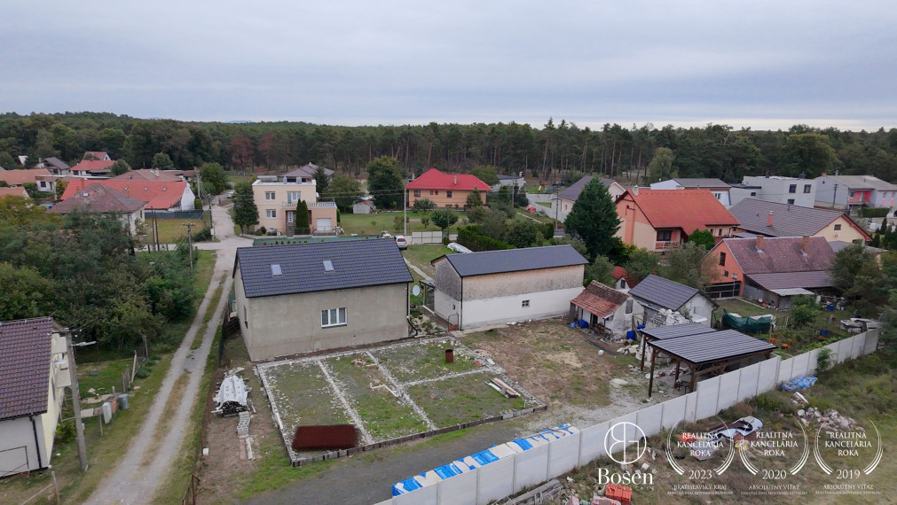 BOSEN I Stavebný pozemok 707m2, kúsok od lesa Borský Mikuláš