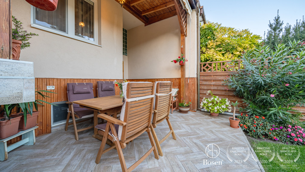 BOSEN | 5 izbový rodinný dom  v radovej zástavbe v Dunajskej Strede, 220 m2