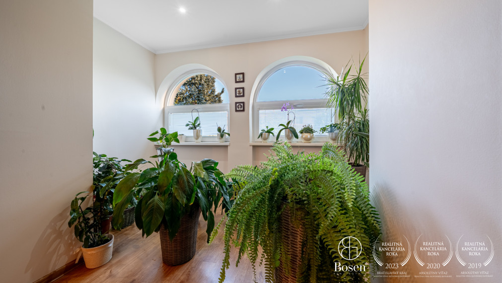 BOSEN | 5 izbový rodinný dom  v radovej zástavbe v Dunajskej Strede, 220 m2