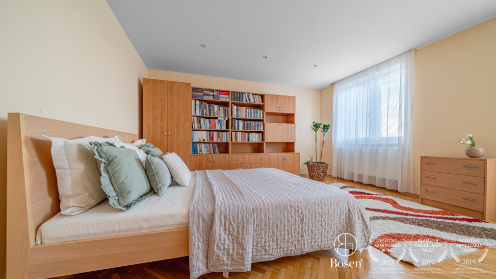 BOSEN | 5 izbový rodinný dom  v radovej zástavbe v Dunajskej Strede, 220 m2