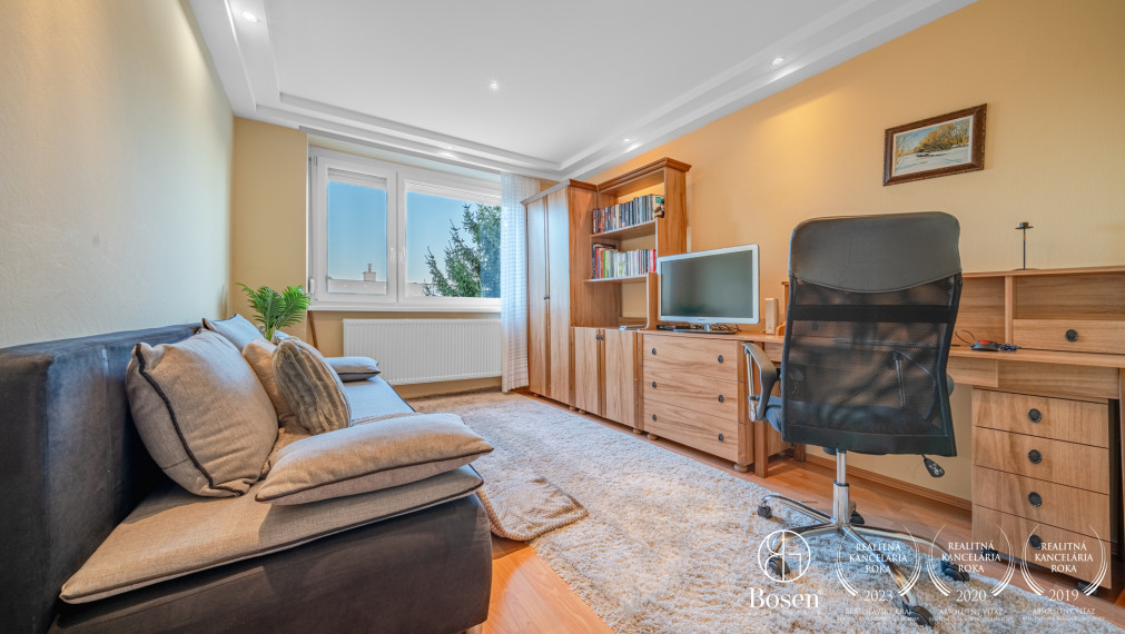 BOSEN | 5 izbový rodinný dom  v radovej zástavbe v Dunajskej Strede, 220 m2