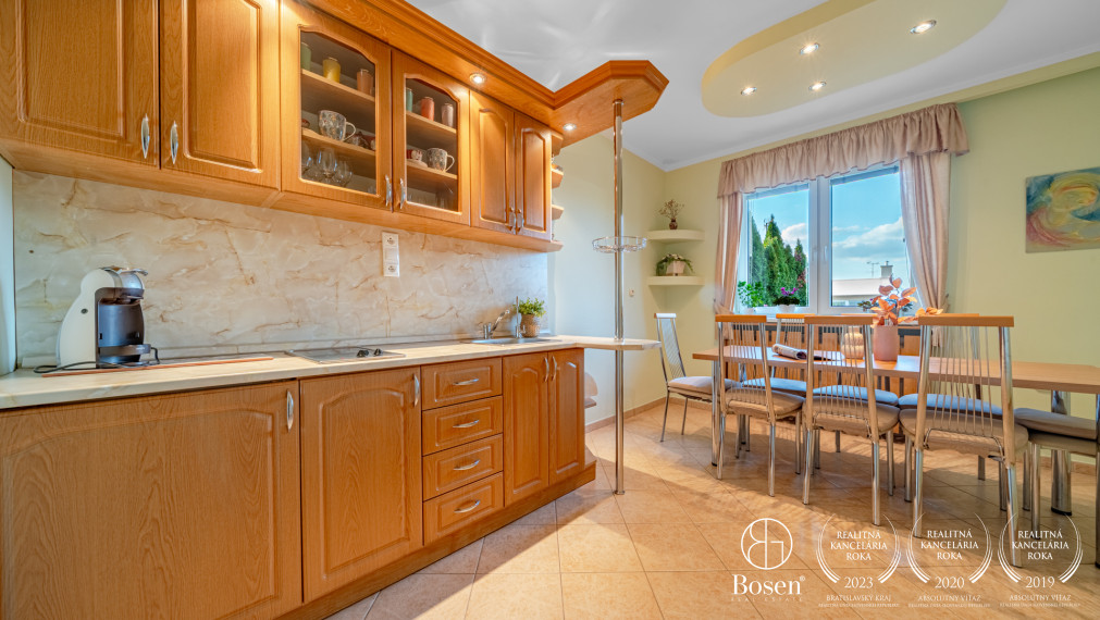 BOSEN | 5 izbový rodinný dom  v radovej zástavbe v Dunajskej Strede, 220 m2