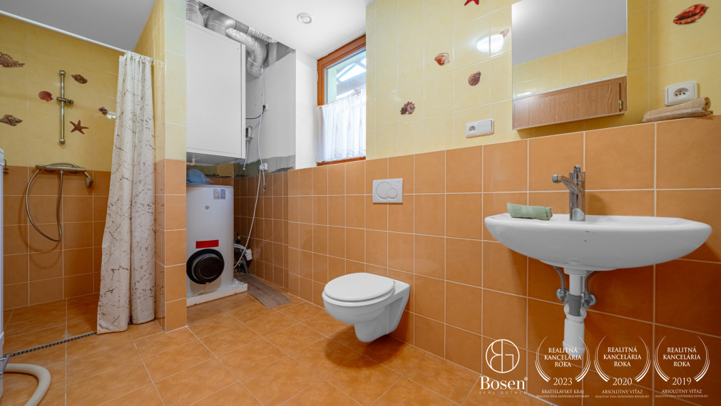 REZERVOANÉ - BOSEN | 5i pasívny drevodom s terasou, Lozorno