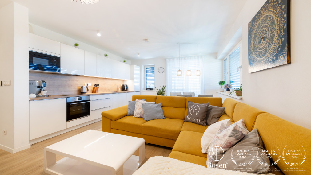 BOSEN | REZERVOVANÉ Luxusný 2i byt na predaj, garážové státie grátis, Panorama, Nitra - Klokočina