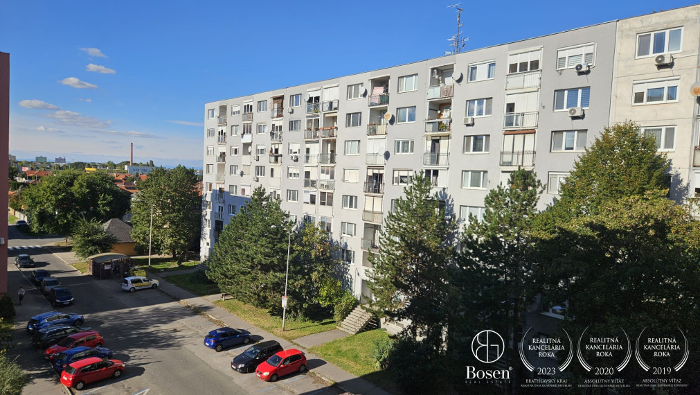 BOSEN | Priestranný 3-izbový byt po rekonštrukcii, Dunajská Streda