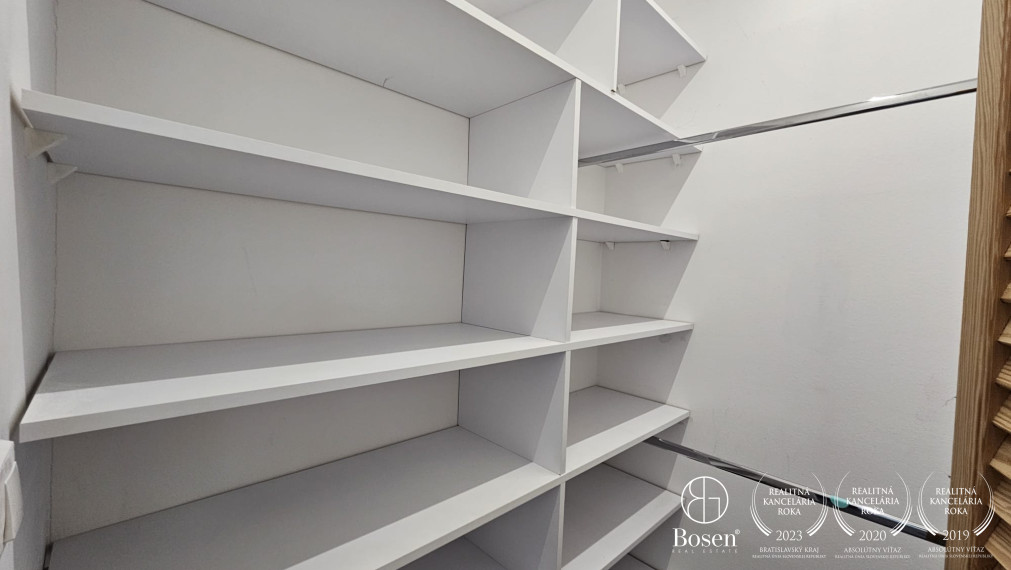 BOSEN | Priestranný 3-izbový byt po rekonštrukcii, Dunajská Streda