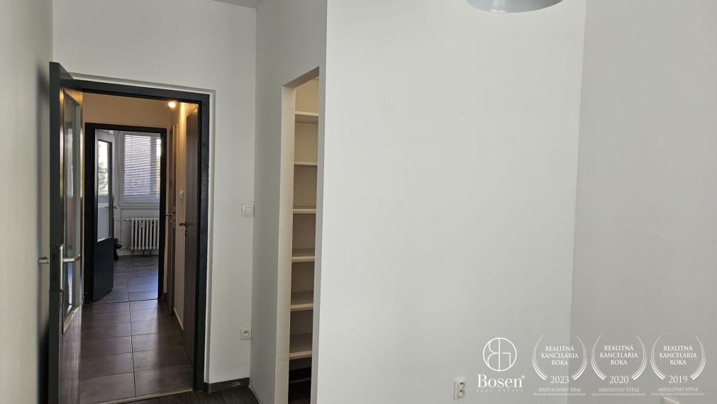 BOSEN | Priestranný 3-izbový byt po rekonštrukcii, Dunajská Streda