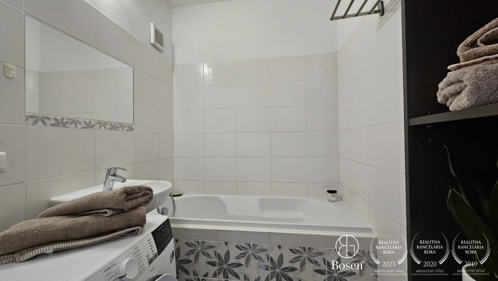 BOSEN | Priestranný 3-izbový byt po rekonštrukcii, Dunajská Streda