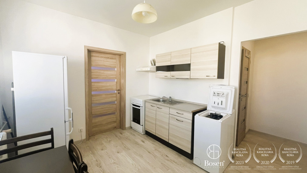 LOYALTERS | prenájom 1 izbový v Žiari nad Hronom